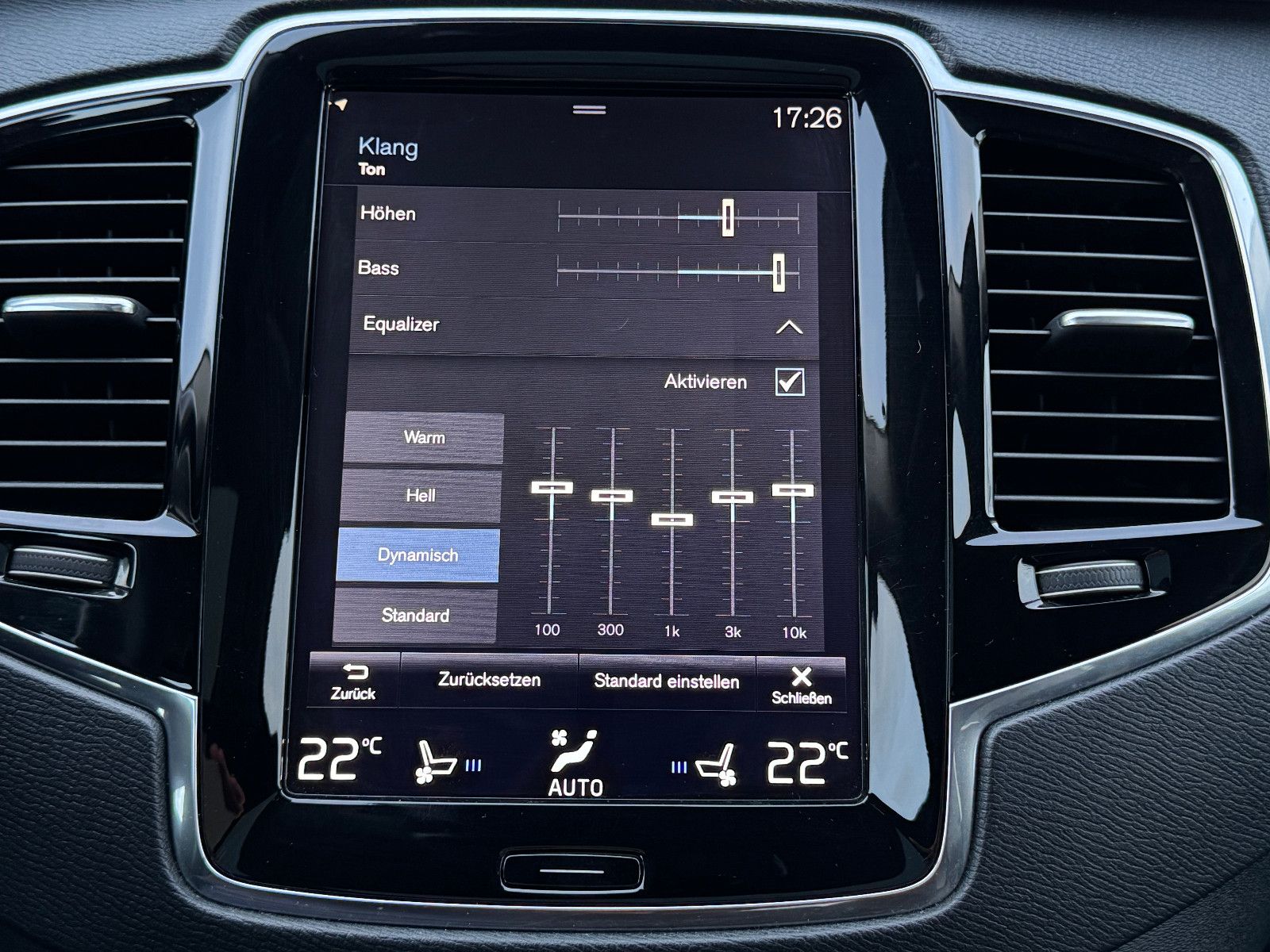 Fahrzeugabbildung Volvo XC90 INSCRIPTION AWD PANO HUD SITZKLIMA MEMORY