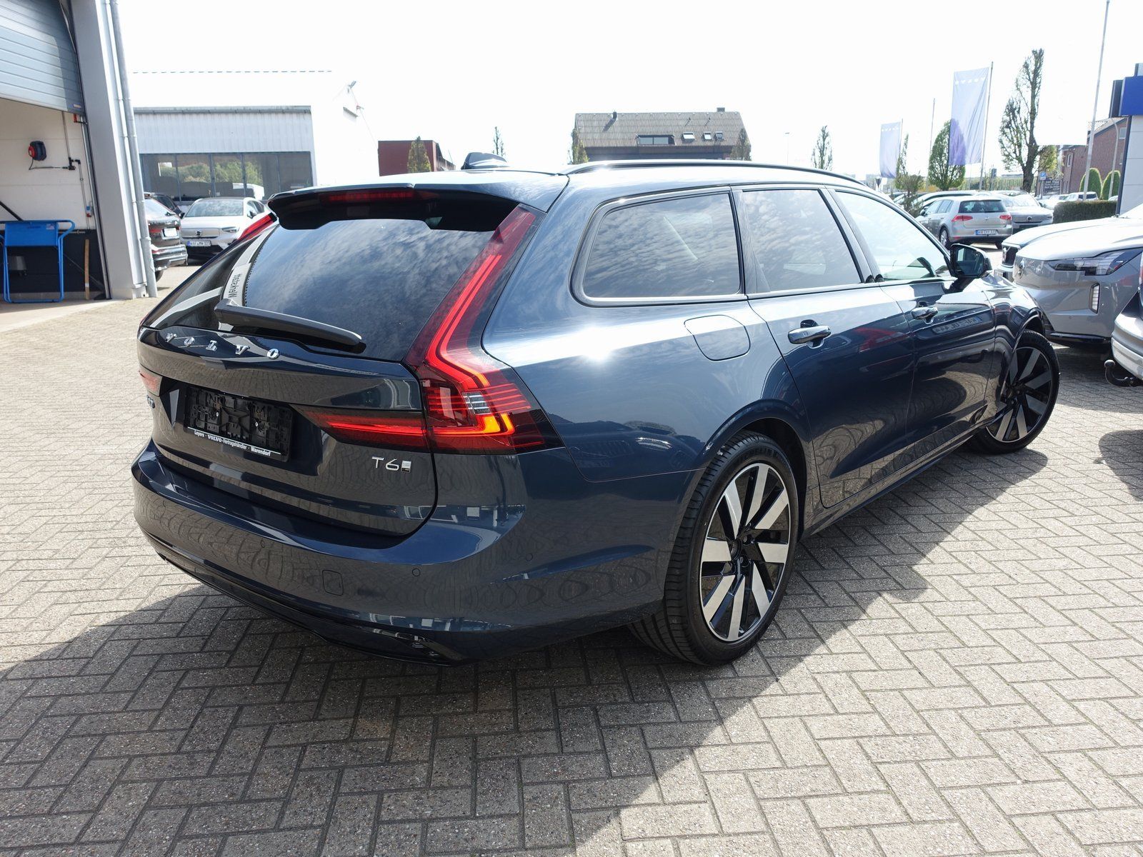 Volvo V90 Plus Dark T6 AWD Plug-in/HeadUp/360°Cam foto 2