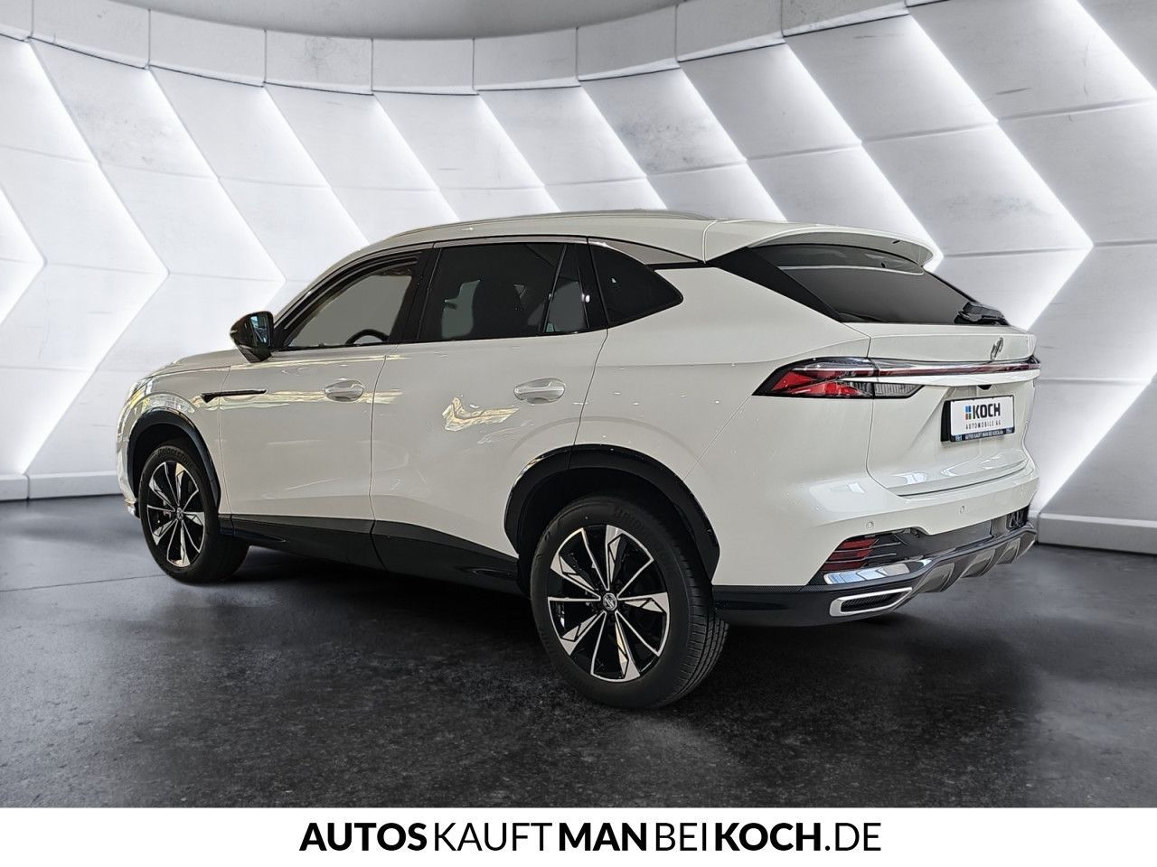 MG HS