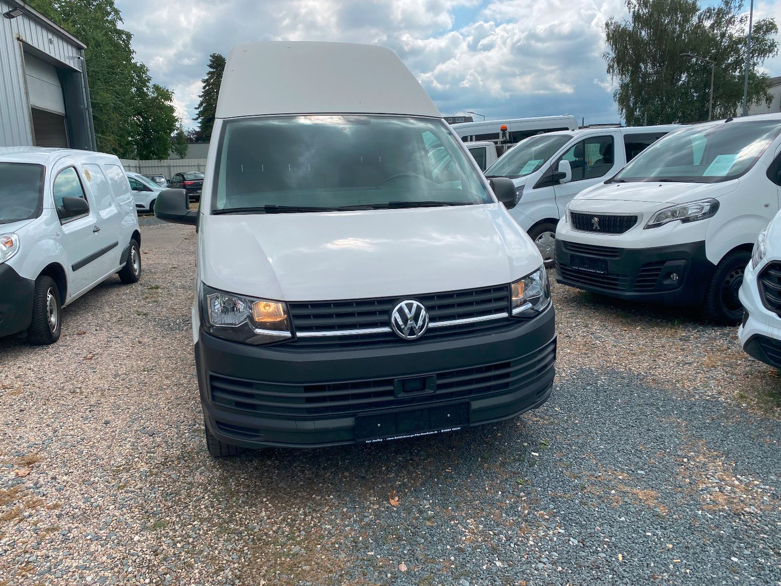 Fahrzeugabbildung Volkswagen T6 Transporter Kasten Hochdach lang,AHK