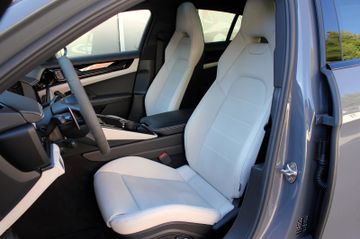 Porsche Panamera 4 E-Hybrid*ACC,Head-Up,Sitzlüft,14-Wege