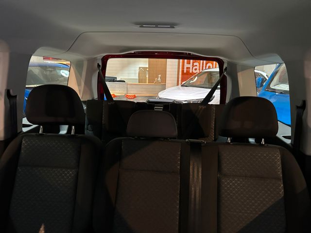 Ford Grand Tourneo Connect PHEV Titanium
