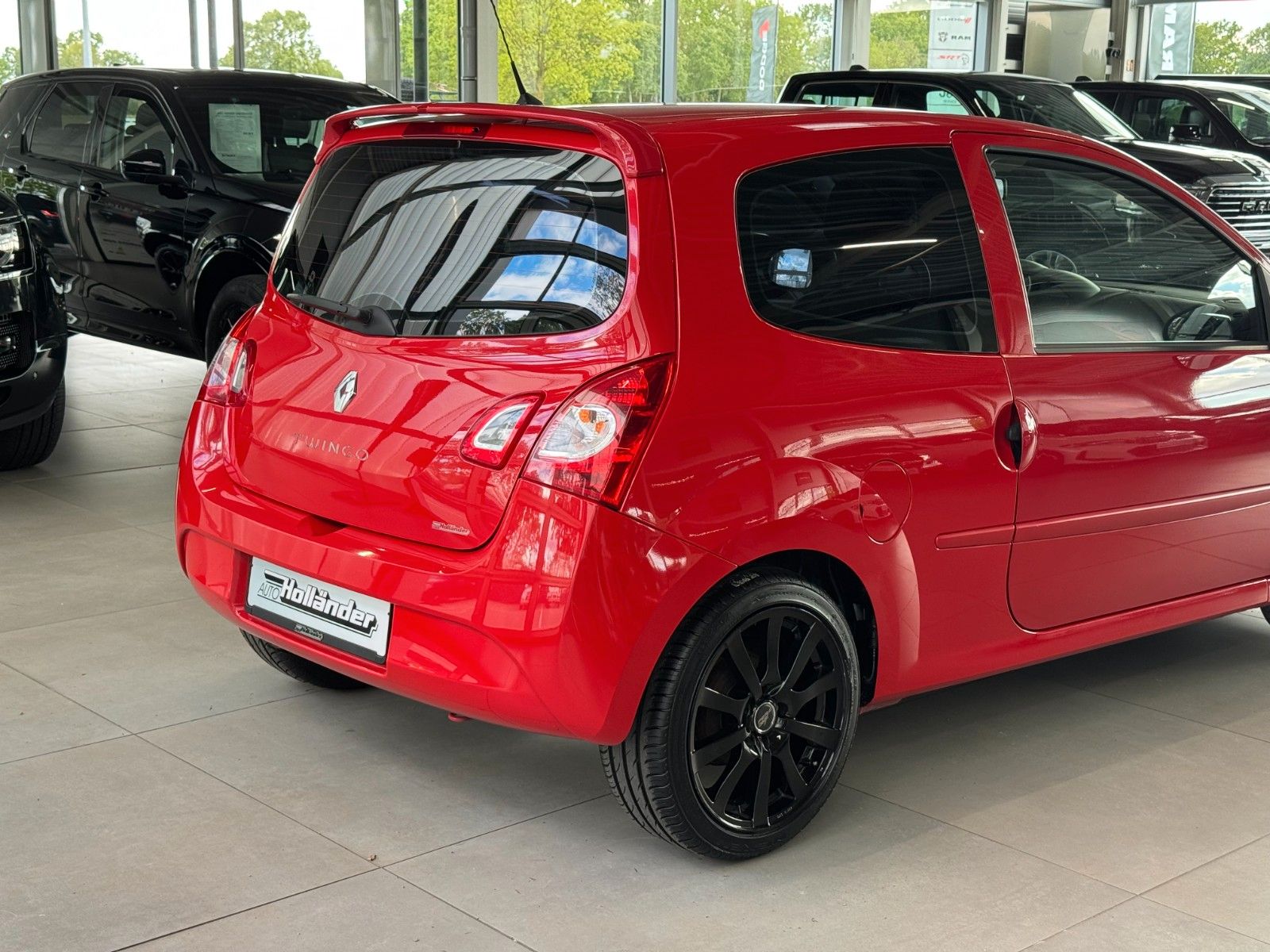 Fahrzeugabbildung Renault Twingo 1.2 Expression "Klima DAB 16"LM Tempomat"