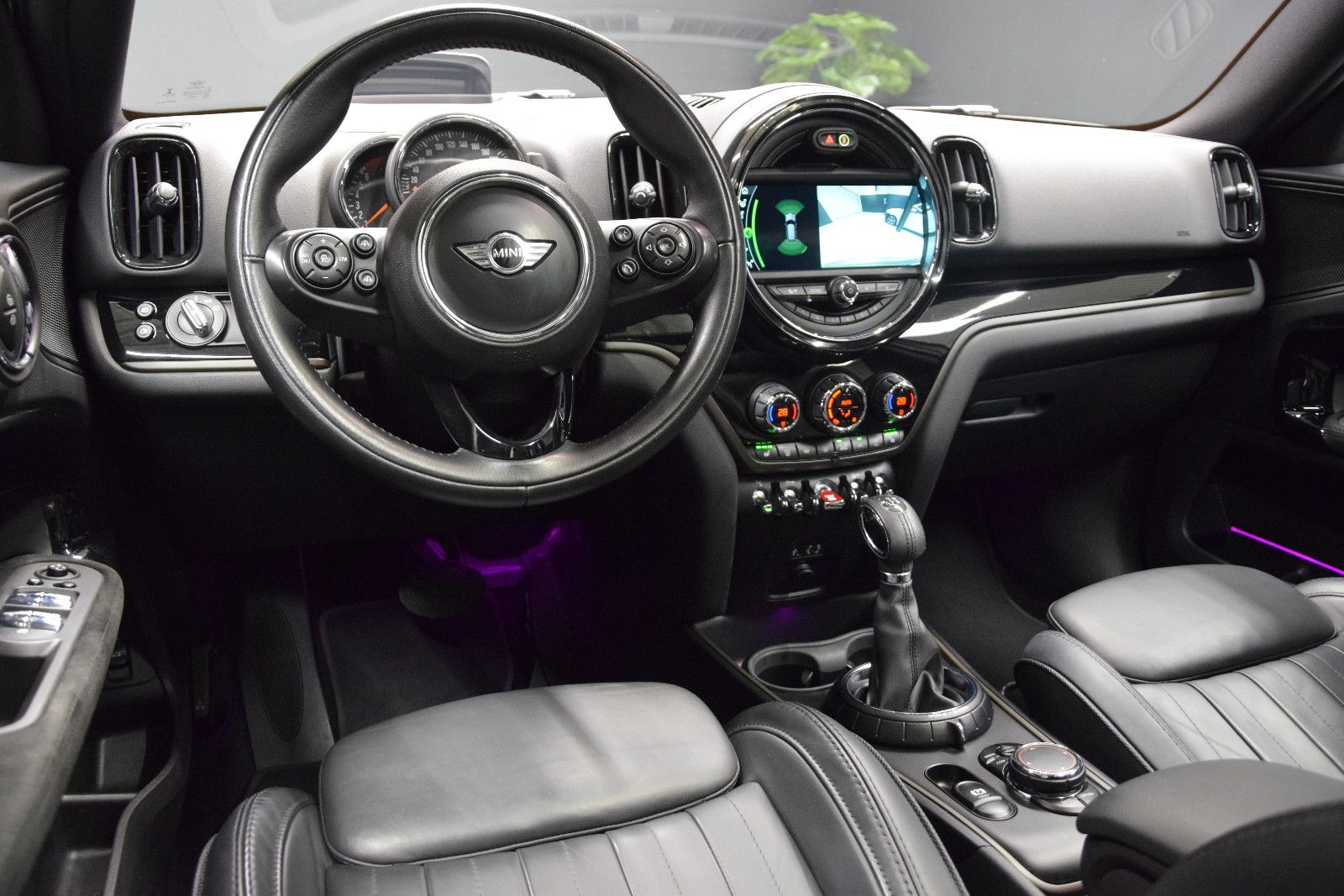 Fahrzeugabbildung MINI Countryman S Pano ACC HuD LED 1.Hand