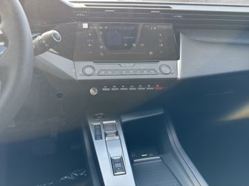 Peugeot 308 SW Allure Hybrid 145 360+Kam.+KeyLess+LED+SH