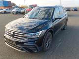Volkswagen Tiguan Allspace Life 4Motion *PANORAMA*Standhzg*