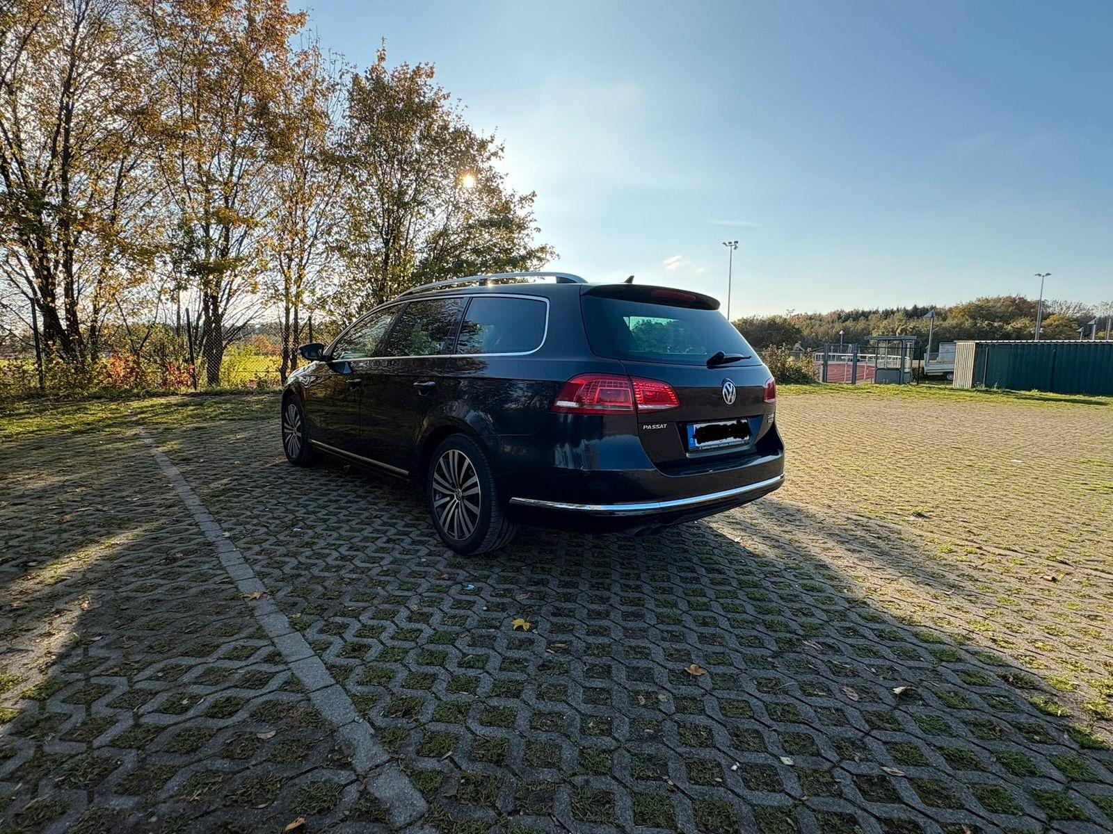 Volkswagen Passat 2014 — interior