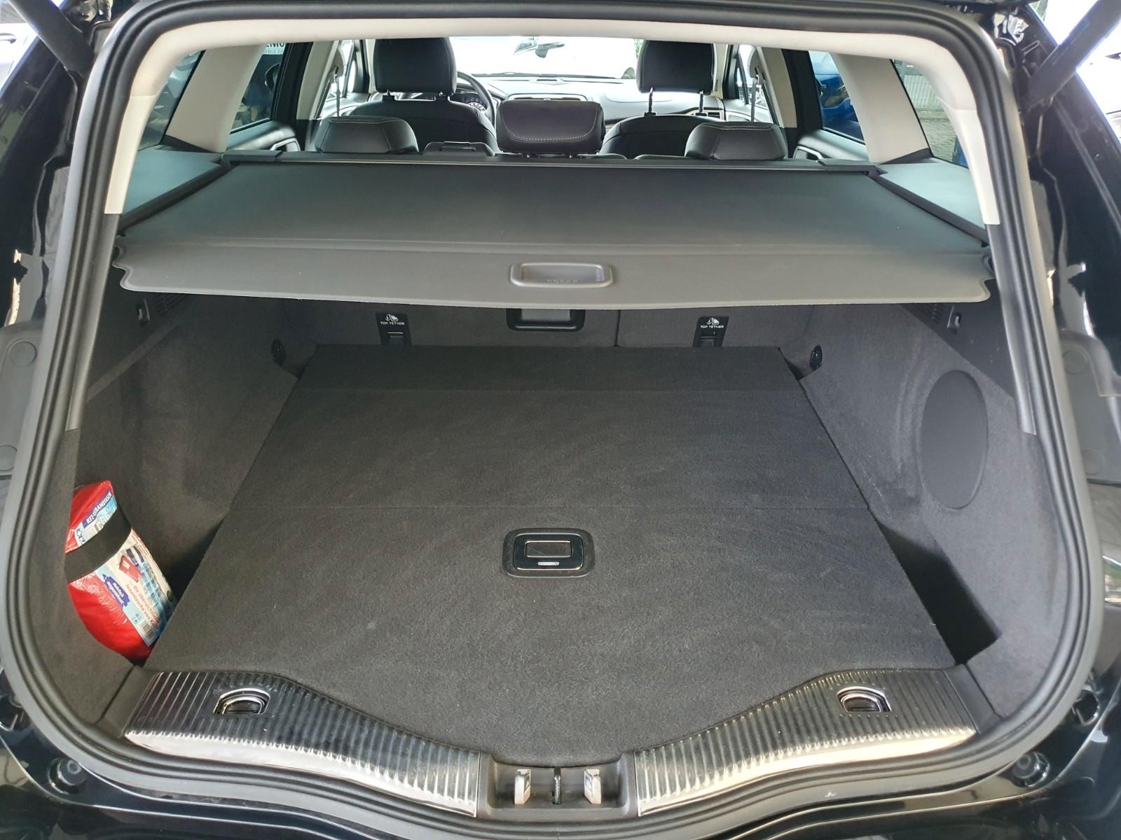 FORD MONDEO SW VIGNALE 2.0 TDCI 211ch BVA Sièges chauffants cuir Historique présent - 1ERE MAIN