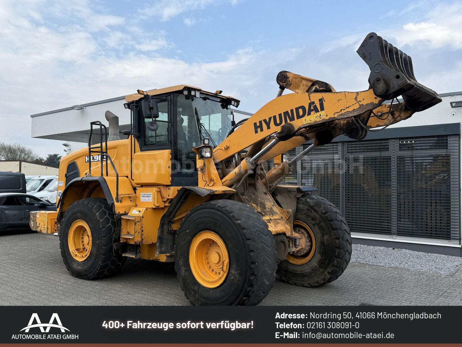 Fahrzeugabbildung Hyundai HL 965 (0067)
