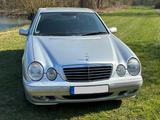 Mercedes-Benz E 240 Avantgarde - gebrauchte Mercedes-Benz E-Klasse aus dem Jahr 2000