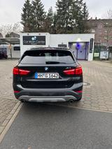 BMW X1 xDrive20d Steptronic - BMW X1 Gebrauchtwagen in Hamburg