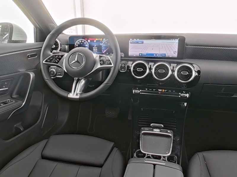 Fahrzeugabbildung Mercedes-Benz A 180 Progressive Totwi. Navi LED SHZ SpurH KAM