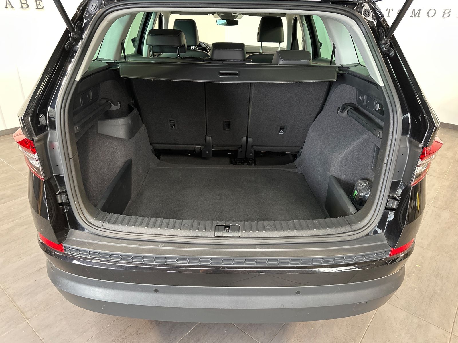 Fahrzeugabbildung SKODA Kodiaq 2.0 TDI DSG Style NAV+LED+19ZO+KAMERA+AHK