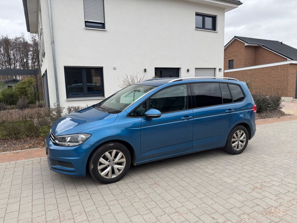 Image of Volkswagen Touran
