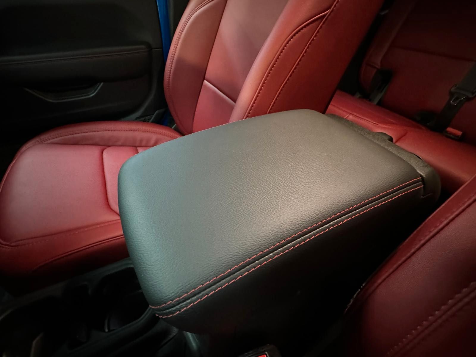 Fahrzeugabbildung Jeep RUBICON 392-6.4L HEMI V8-RECON 35"-STEEL BUMPER