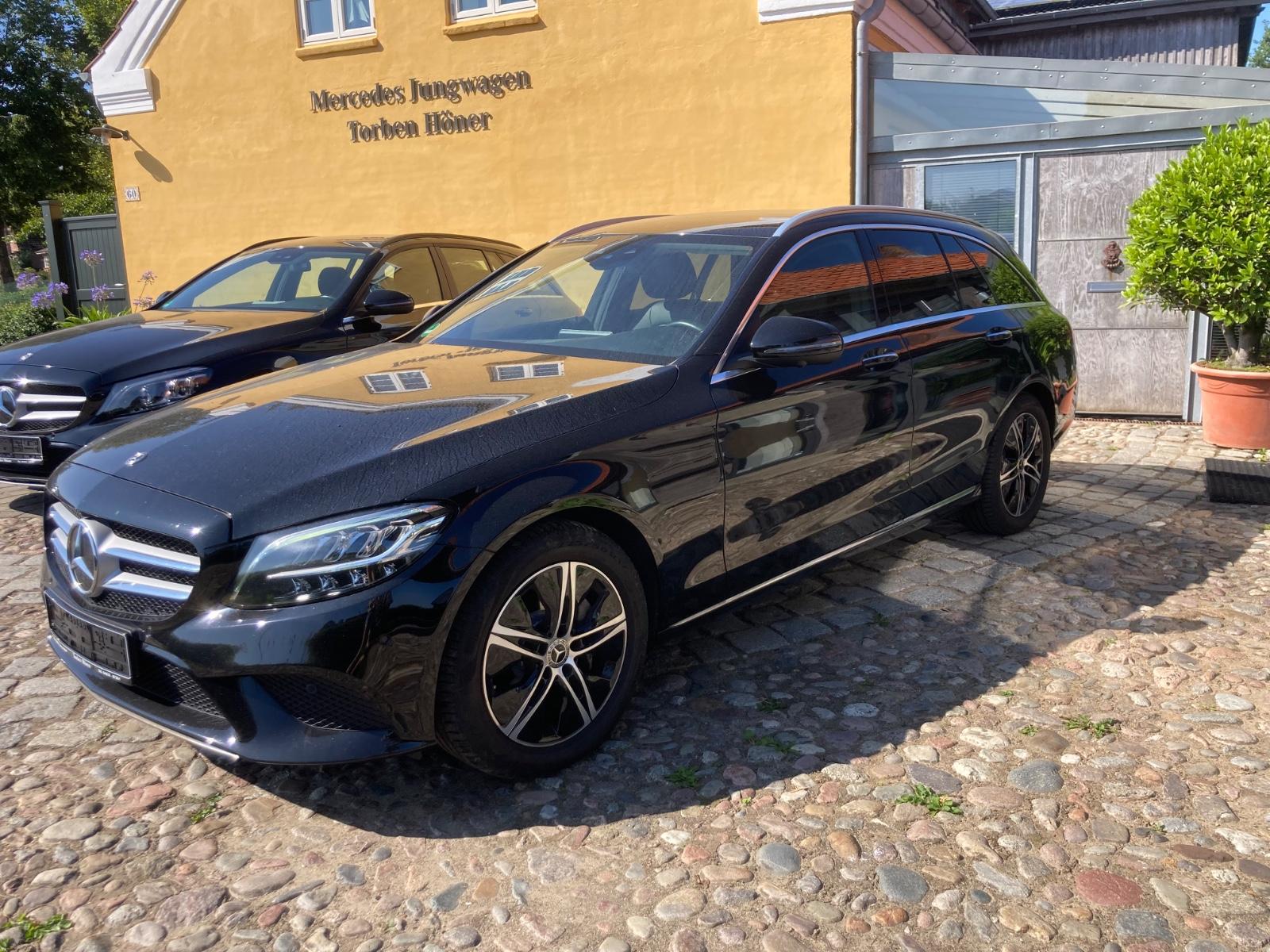 Mercedes-Benz C 220d 9GTron. Avantgarde LED Navi 8Räder 1.Hand