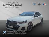 BMW i5 M60 xDrive M Sport Pro Carbon B&W 21" - weiße BMW i5