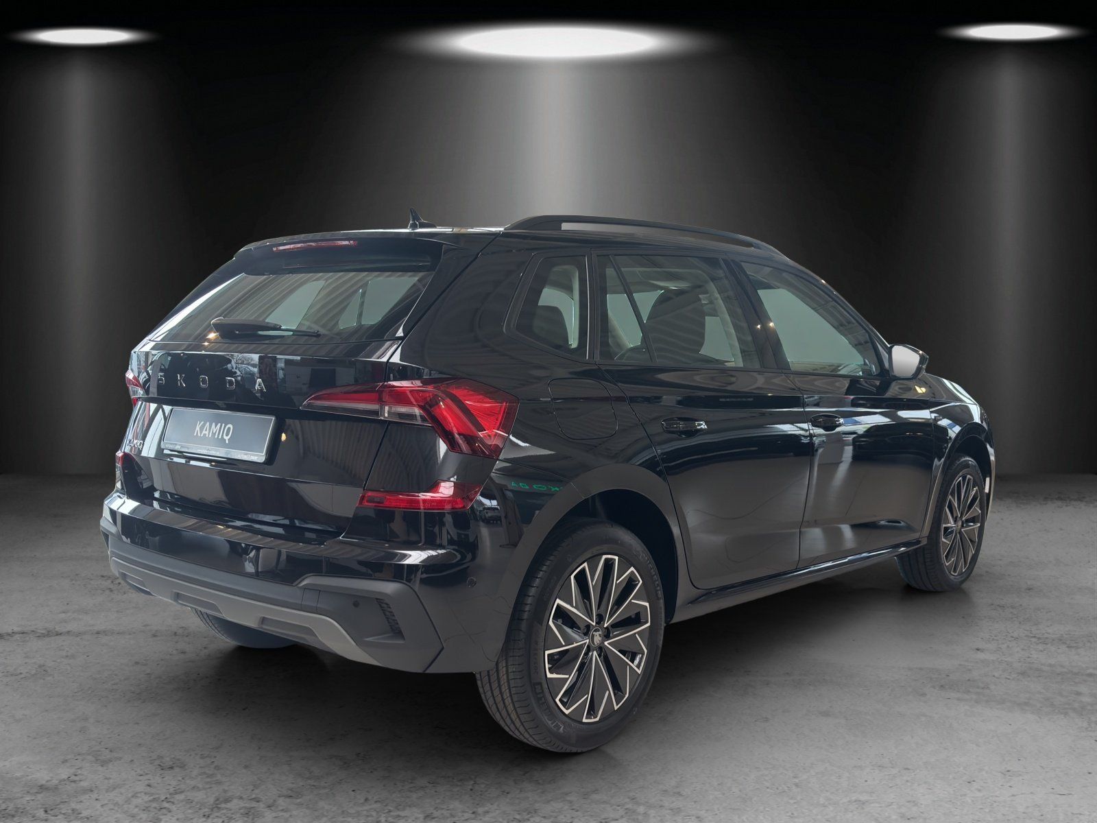Fahrzeugabbildung SKODA Kamiq Tour 1,0 TSI 85 kW DSG