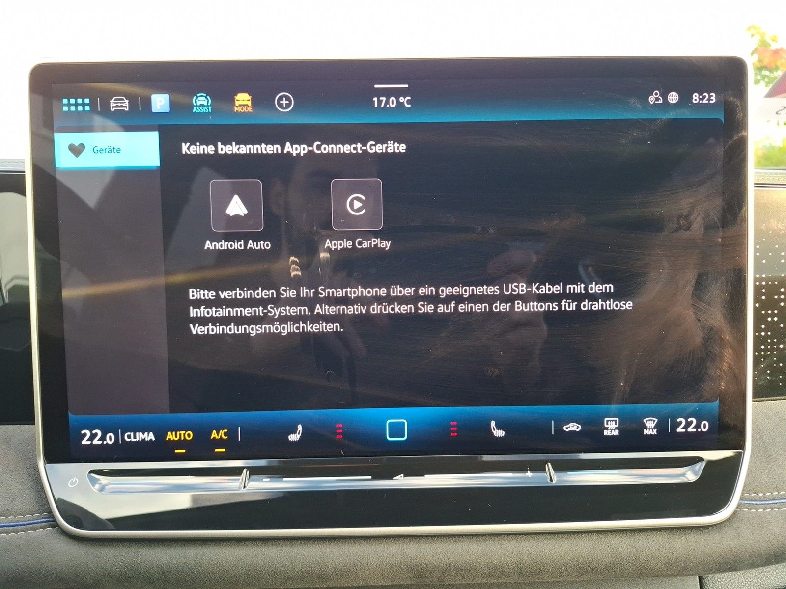 Fahrzeugabbildung Volkswagen Tiguan TDI R-Line DSG 4M Standhzg. Matrix Navi A