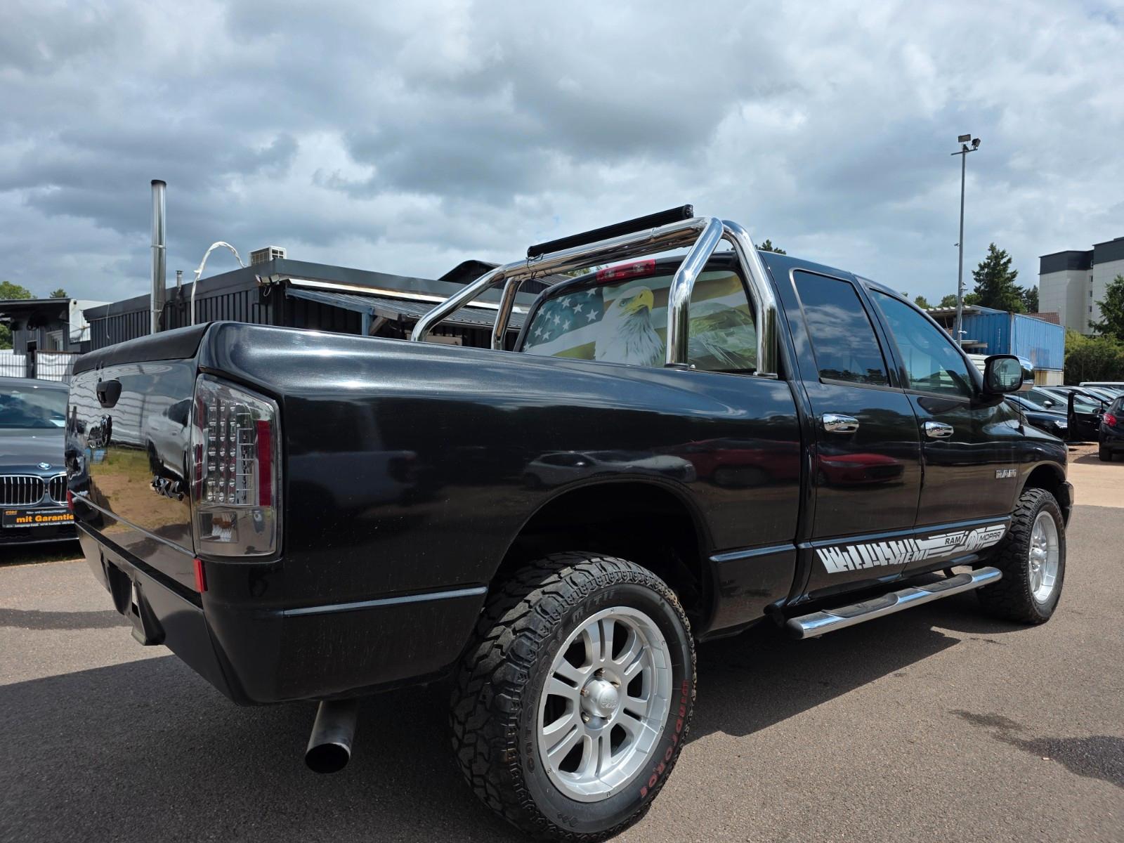 Dodge Ram 2008 — салон