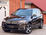 BMW X5 xDrive 40d*PANO/HEADUP/SOFT/HARMANKARDON/VOLL - BMW X5: Luftfederung