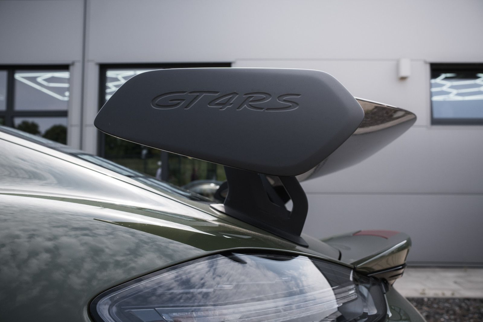 Fahrzeugabbildung Porsche 718 GT4 RS-Weissach-PTS-Lift-LED-Steuer-Folie