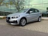 BMW 225 xe Active Tourer Advantage PDC RFK SHZ Navi - silberne BMW 225 Active Tourer