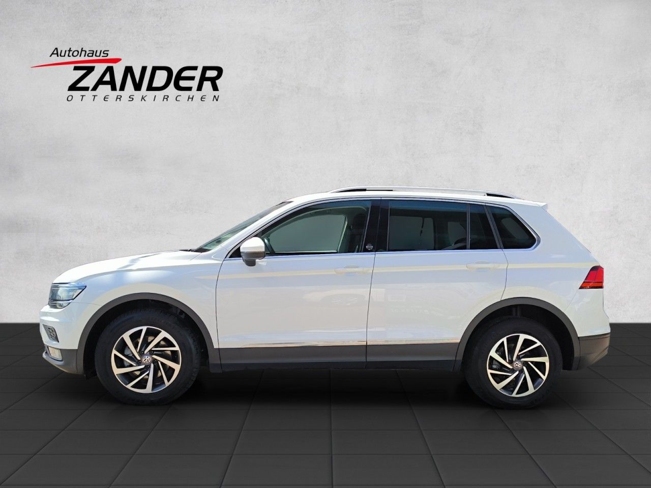 VW Tiguan Sound 4Motion AHK Navi - Bild 4