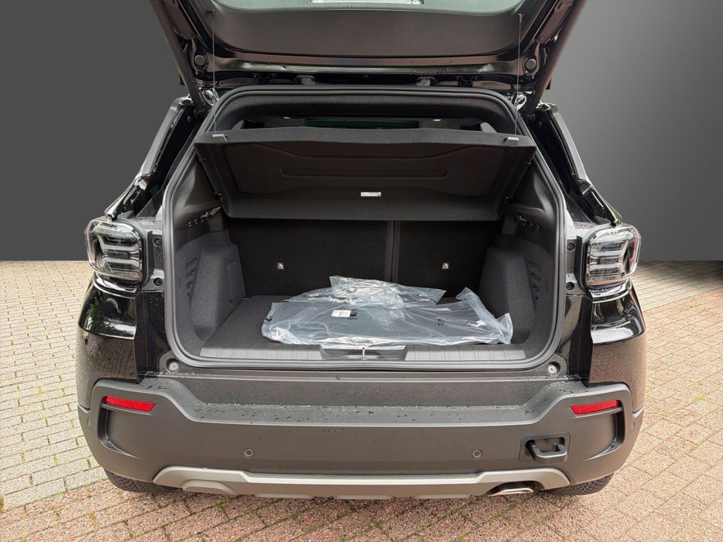 Fahrzeugabbildung Jeep Avenger Overland Mild-Hybrid 4xe-Leder-Panoramad