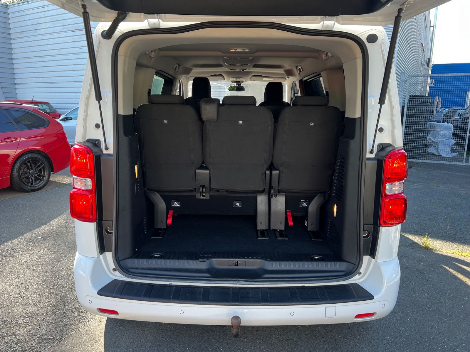 Fahrzeugabbildung Peugeot Traveller Active * 1.HAND *