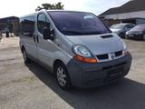 Renault Trafic Combi L1H1 2,7t  verglast - Renault Trafic aus 2003