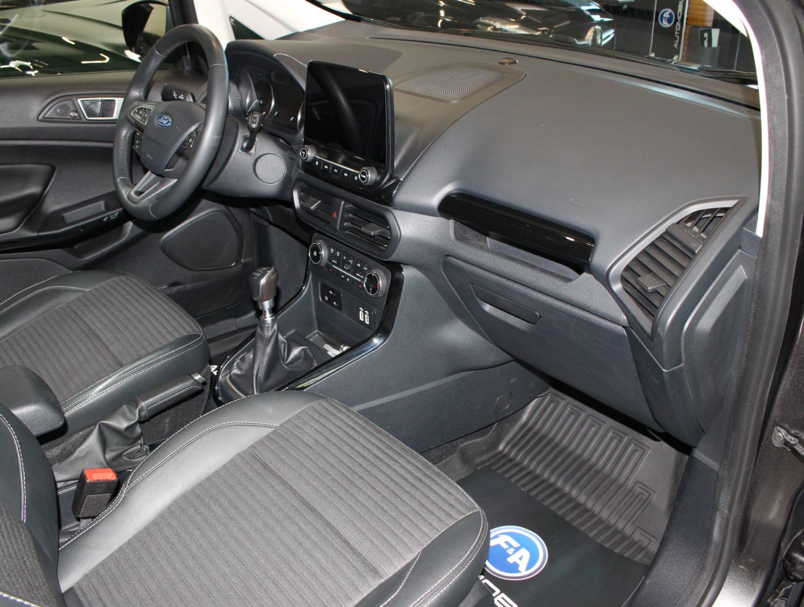 Fahrzeugabbildung Ford EcoSport 1,0 EcoBoost Titanium X*1.Hand