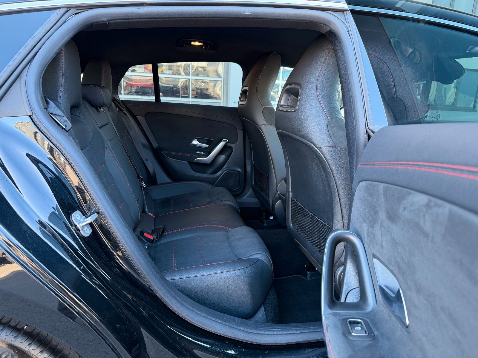 Fahrzeugabbildung Mercedes-Benz CLA 200 SB AMG R-Kamera+TOTW+