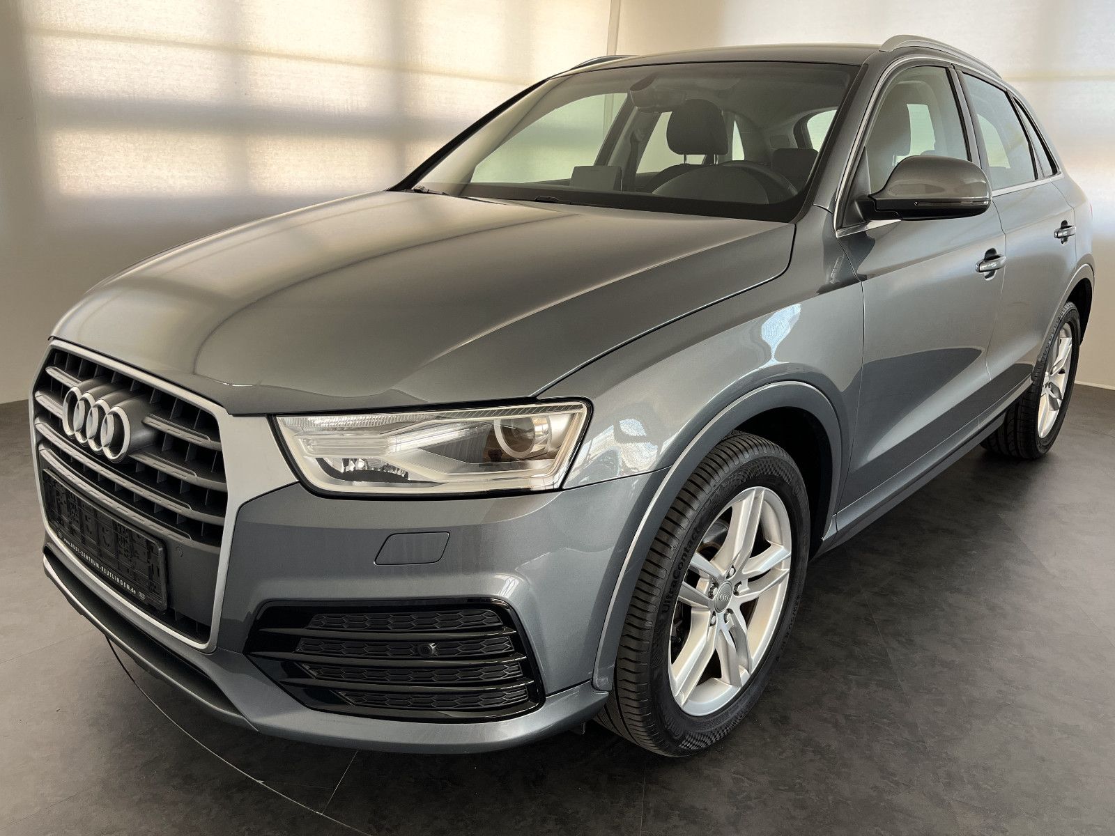 AUDI Q3 2.0 TDI S tronic sport
