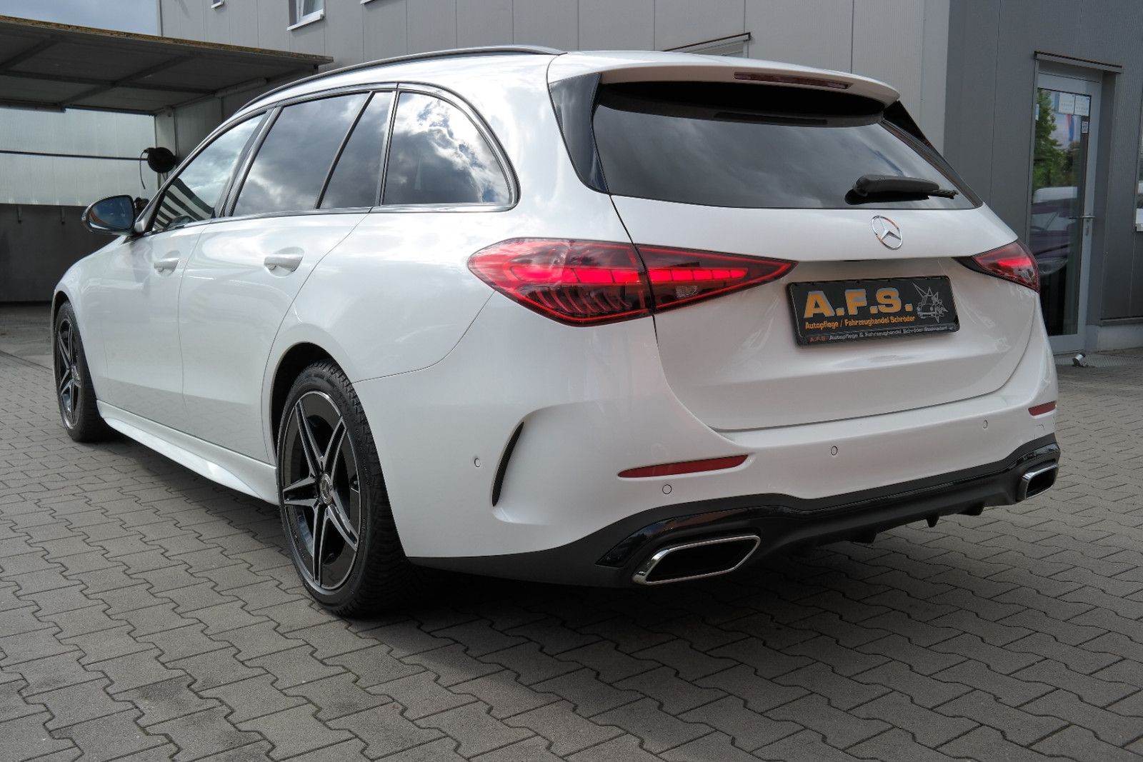 Mercedes-Benz C 220 T 4Matic Leder LED AMG-Line High-B. Garan foto 4