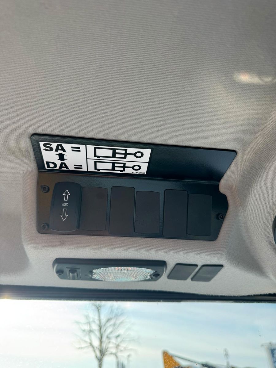 Fahrzeugabbildung JCB Hydradig / Skid-Steer-Aufnahme / nur 375h / 2024