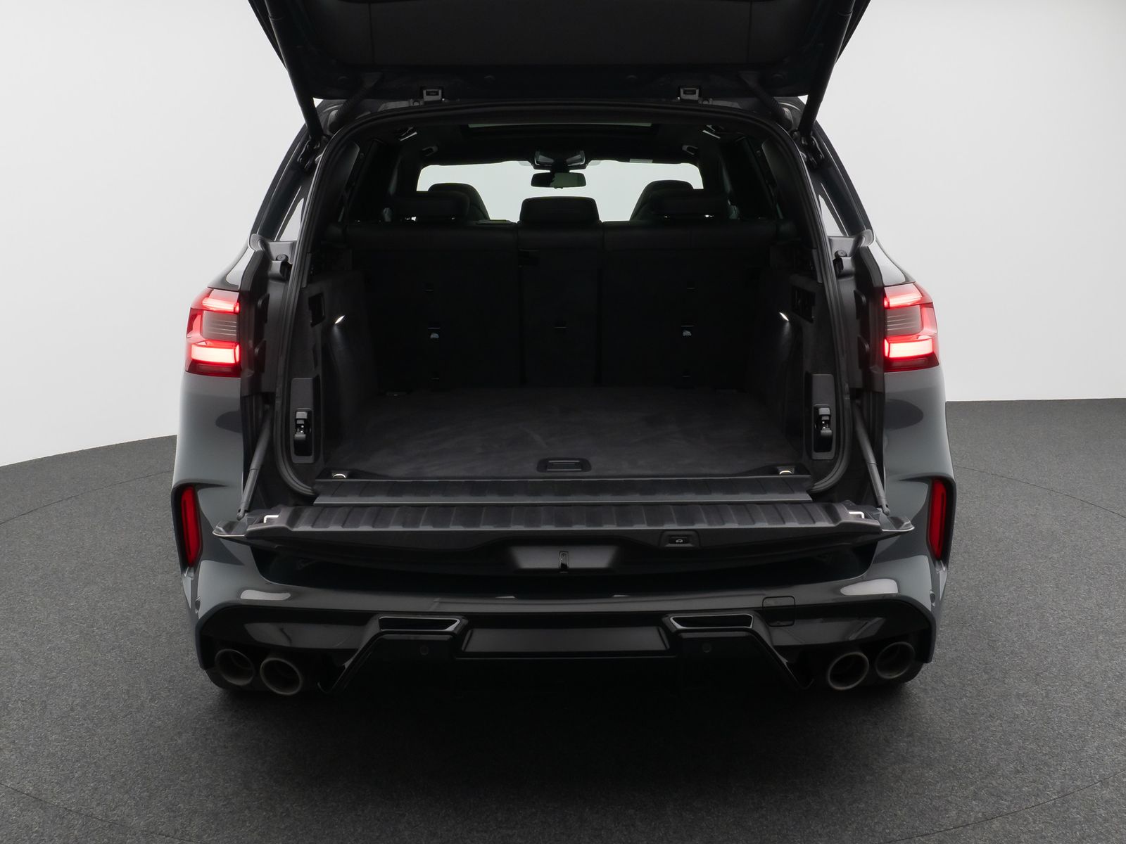 Fahrzeugabbildung BMW X5 M Competition Panorama Laser 360°DAB DisplKey