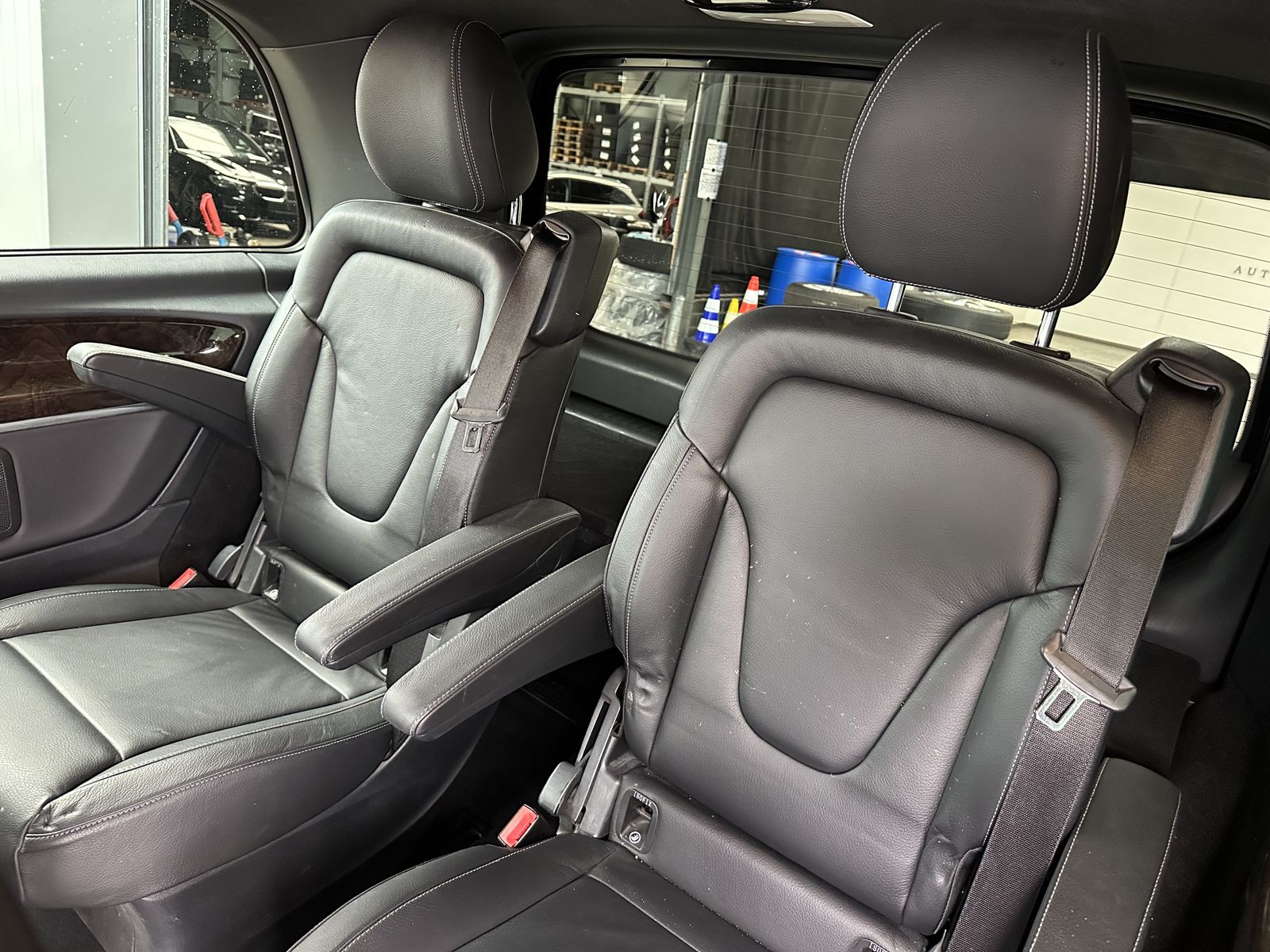 Fahrzeugabbildung Mercedes-Benz V 250 CDI Avantgarde NAV+LED+AHK+BURMESTER+360°+
