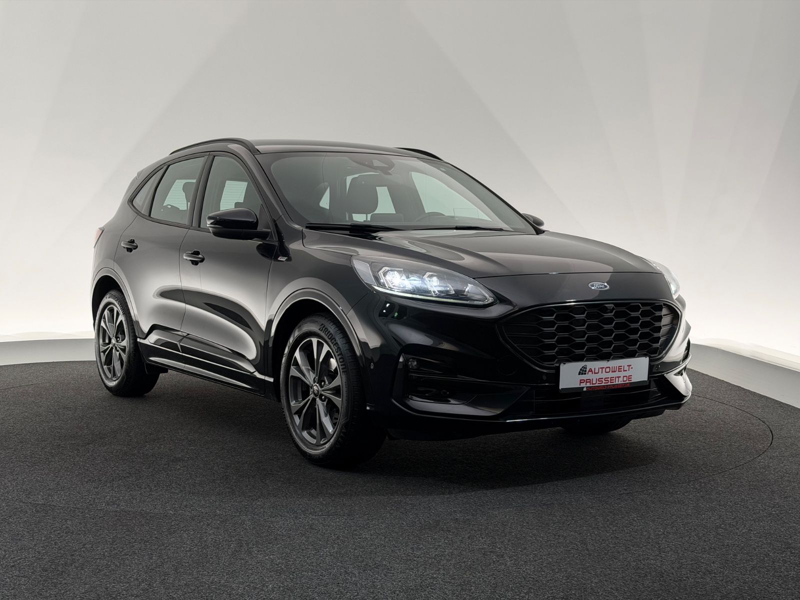 Gebrauchtwagen Ford Kuga Kuga 1.5 EcoBlue*ST LINE*LED-R.KAM-SHZ-LHZ-ACC in Künzell
