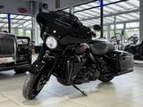 Harley-Davidson Street Glide 114ci Electra LED APE CVO RESERVE - HARLEY-DAVIDSON CVO ELECTRA GLIDE
