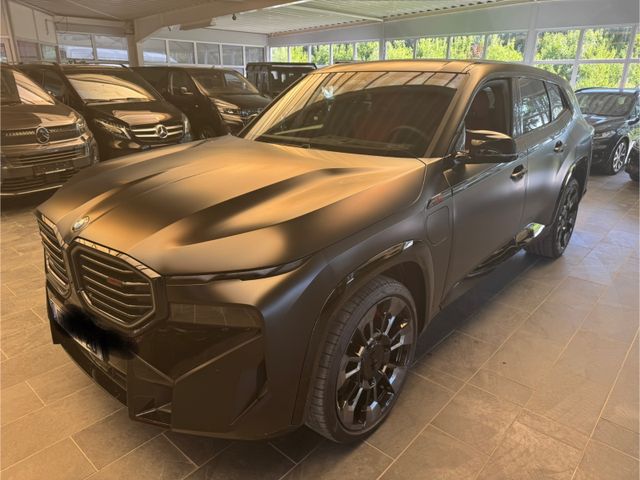 BMW XM Baureihe XM Label CARBON*B&W*BLACK FROZEN