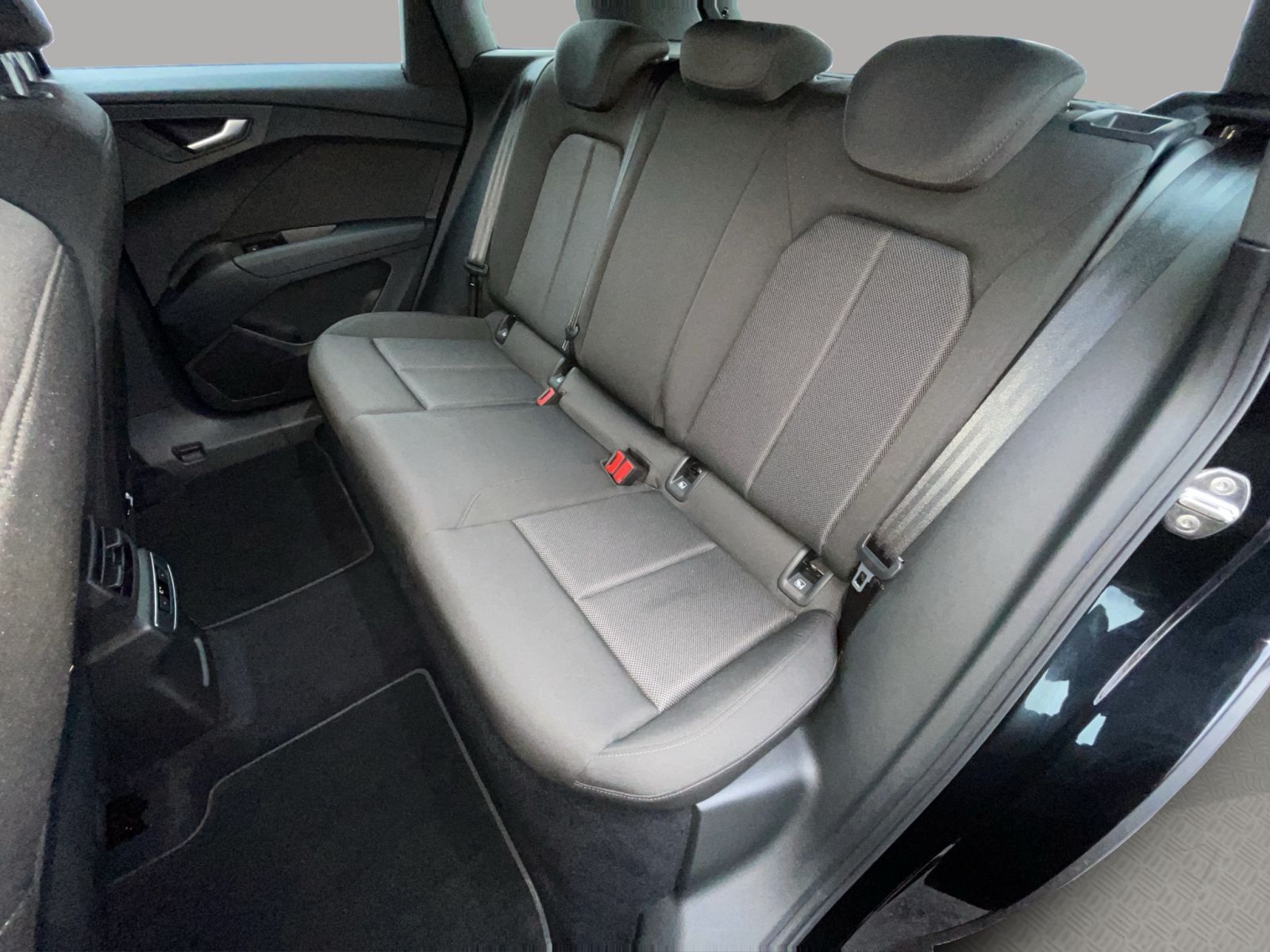 Audi Q4 e-tron - Bild 18