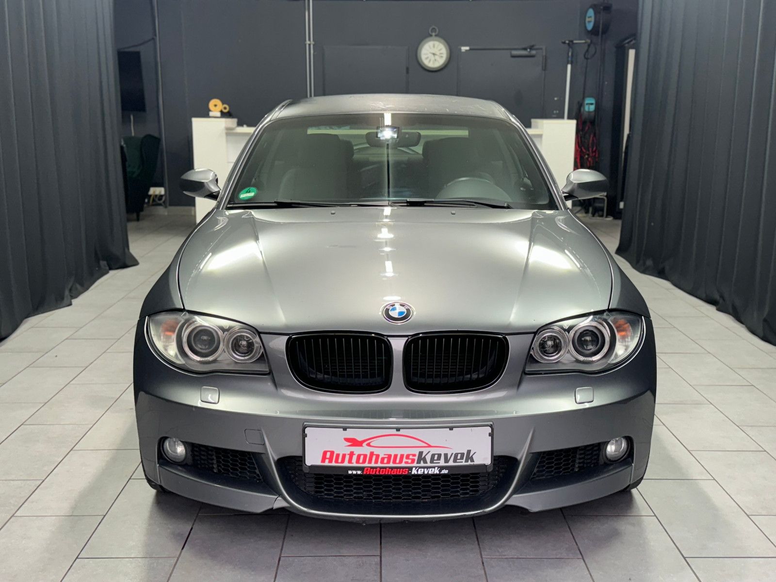 Fahrzeugabbildung BMW 123d Coupe|M-PAKET|AUTOMATIK|XENON|HIFI