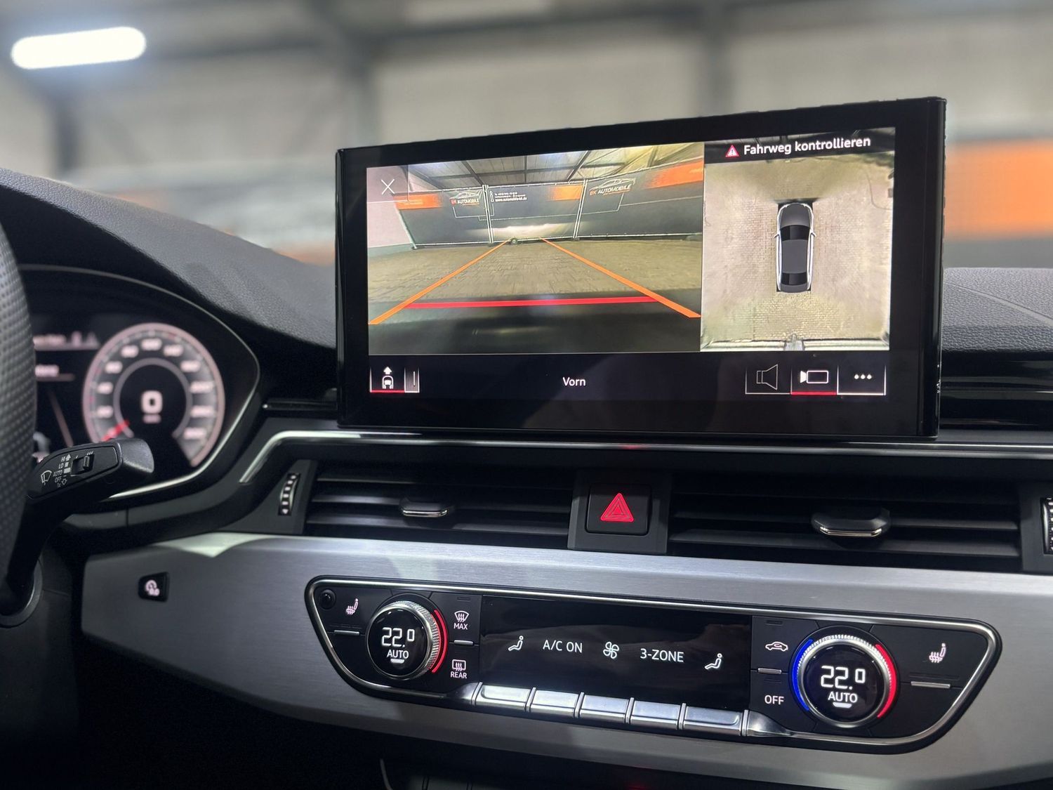Fahrzeugabbildung Audi A4 30 TDI S-line #Matrix#Virtual#Black#B&O#20"