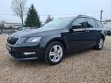 Skoda Octavia Combi Tour - Skoda Octavia: Combi Tour