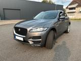 Jaguar F-Pace 2.0d Luxury AWD Pano Kamera Navi Bi-Xenon - silberne Jaguar F-Pace
