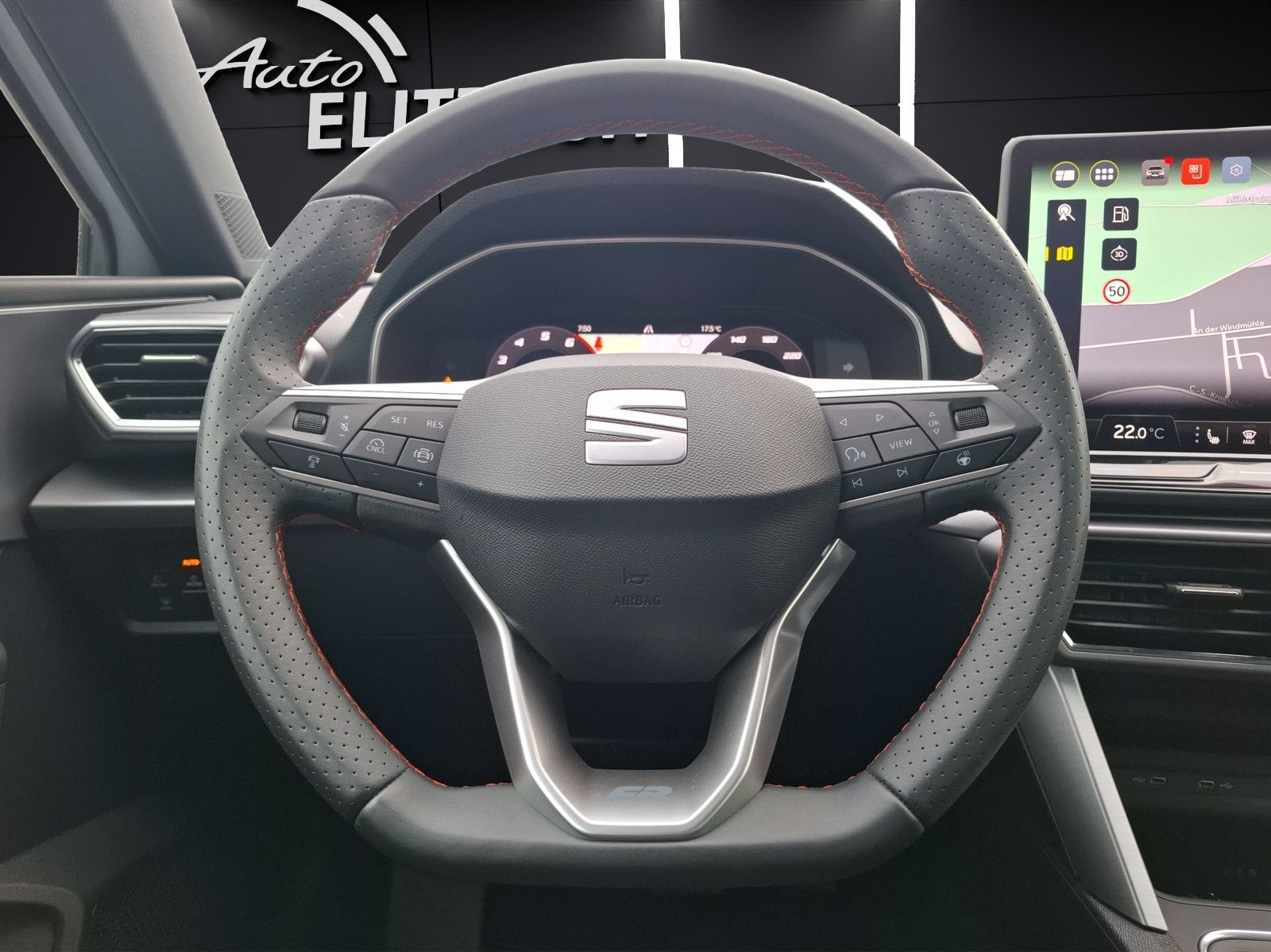 Fahrzeugabbildung SEAT Leon ST eTSI FR DSG LED Navi VC ACC RFK SH