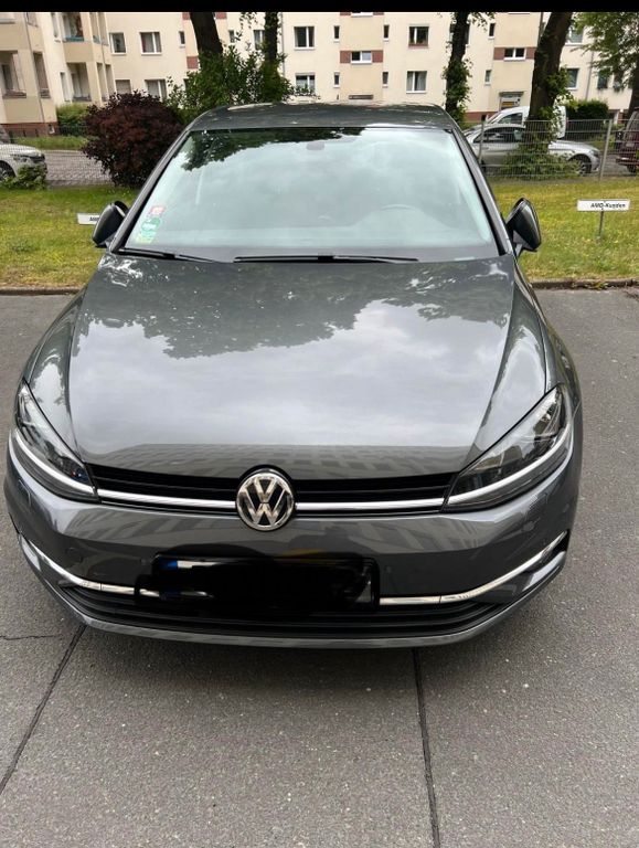 Image of Volkswagen Golf