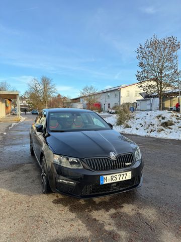 Skoda Octavia 2.0 TDI DSG RS Limo