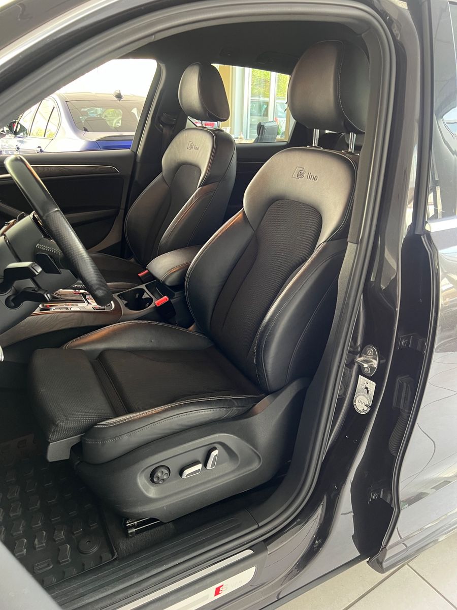 Fahrzeugabbildung Audi Q5 3.0 TDI  quattro S line Sport Plus